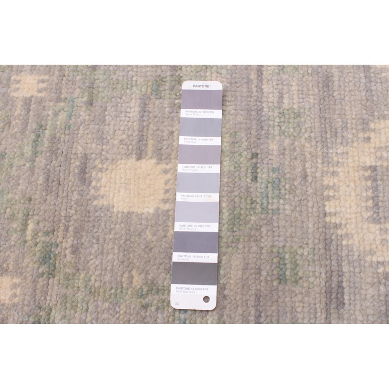 Tapis gris Mystique 12 po 2 po x 18 po 4 po