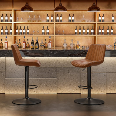 Ensemble de 2 tabourets de bar, tabourets de bar pivotants réglables, tabourets de hauteur de bar avec support pour le dos, chaises de bar à hauteur de comptoir en similicuir pour îlot de cuisine rustique, brun