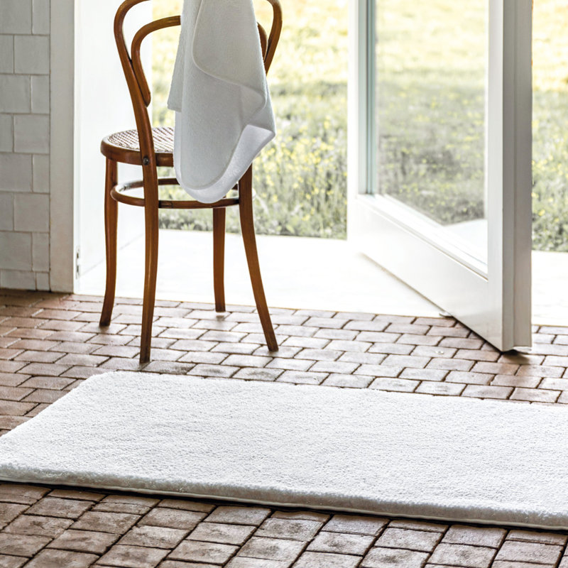 Porto Bath Rug, Single- 31" L x 20" W