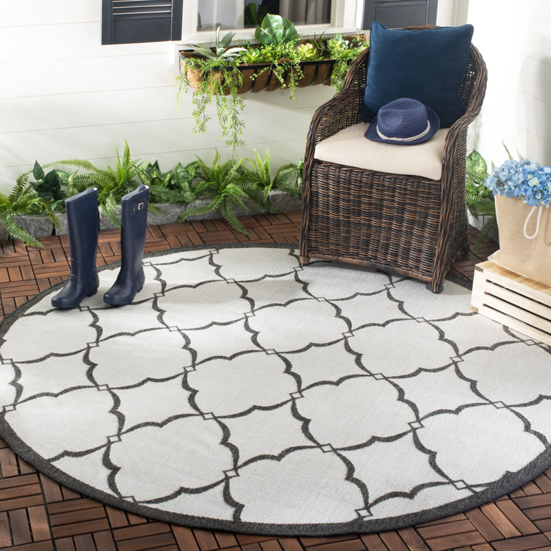 Adler Performance Geometric Indoor/Outdoor Area Rug, Round 8'