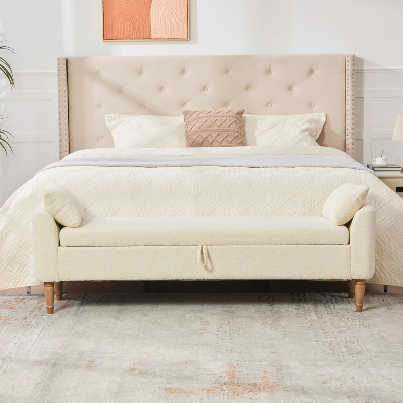 Banc de rangement rembourré de 66 po avec coussins, Beige