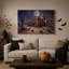 "Adobe" sous la pleine lune avec des cactus de Saguaro, art mural d'Halloween-772410861