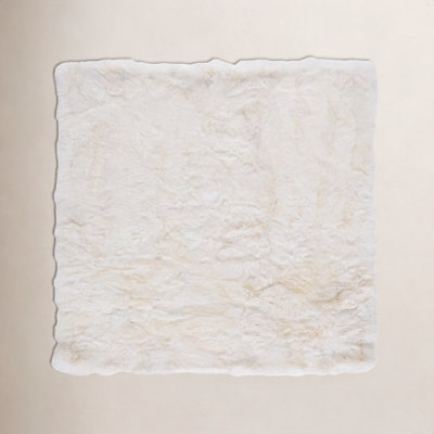 Mera Handmade Sheepskin White Area Rug