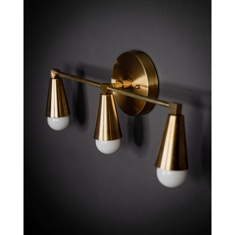 Claraliz Wallchiere, Raw Brass