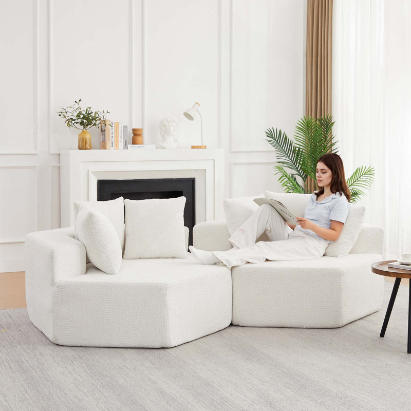 Canapé modulaire hexagonal de 54 po de style moderne avec des aménagements polyvalents pour les salons, les salons et les chambres à coucher