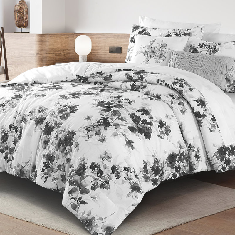 Wonderful Floral  Lightweight Comforter, 5 Pieces Comforter Set For Four Seasons, King Comforter + 4 Additional Pieces