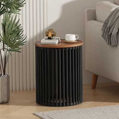 Table d'appoint en bois d'acacia massif avec finition naturelle et noire, durable et élégante pour les intérieurs modernes