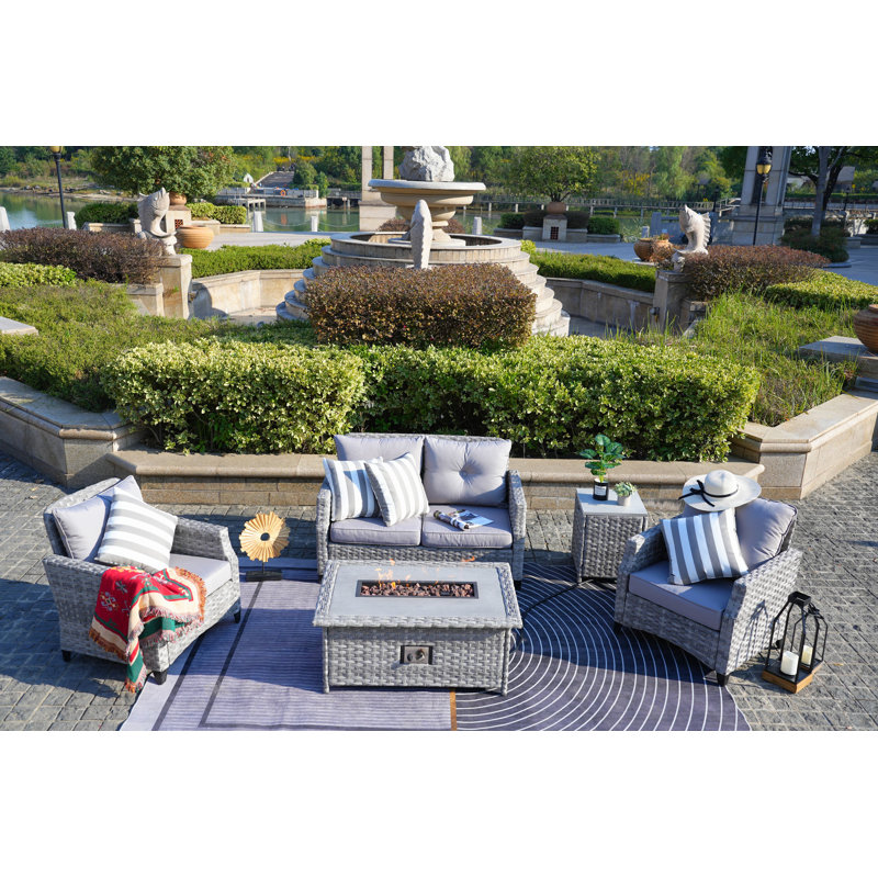 Ensemble de conversation avec canapé en rotin 5 pièces Harnadar, Polyester gris, H 16,93 po x l 39,39 po x P 26,52 po