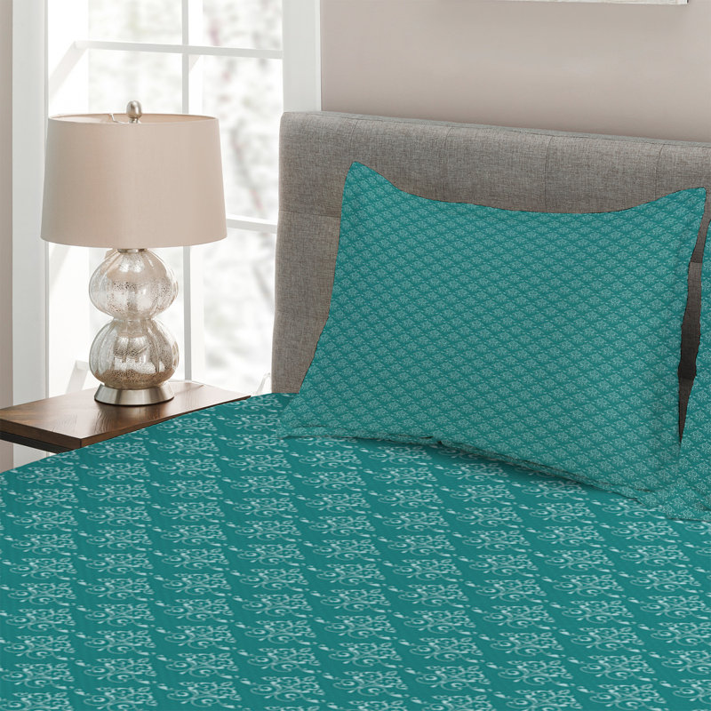 Motifs Rustic Polyester Coverlet, King Bedspread + 2 Shams
