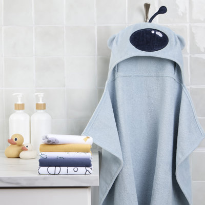Astronap 6 Pc Gift Set - Hooded Towel & 5pc Wash Cloths