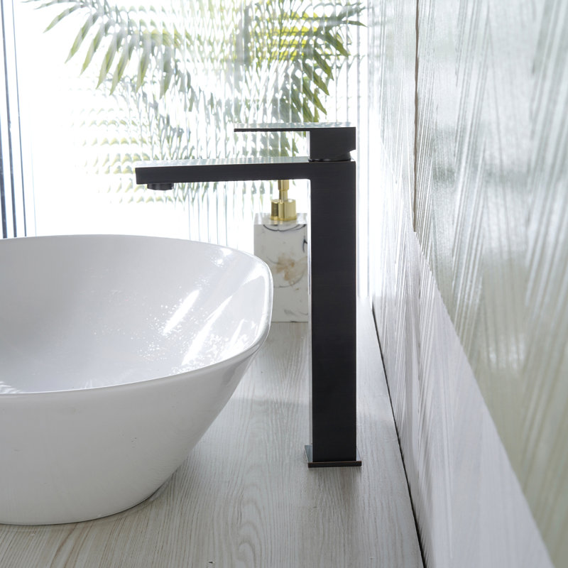 Robinet de salle de bain monocorps à poignée simple avec drain High Arc, Bronze frotté à l'huile