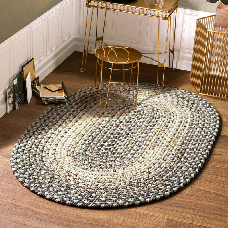 Kimo Indoor / Outdoor Rug, Oval 2' x 3'