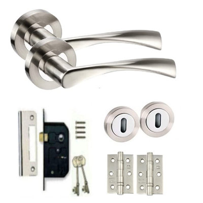 Golden Grace Twist Astrid Style Modern Door Handles Set Lever Latch on Round Rose in Duo Chrome Finish with Ball Bearing Hinges and 64mm Tubular Latch