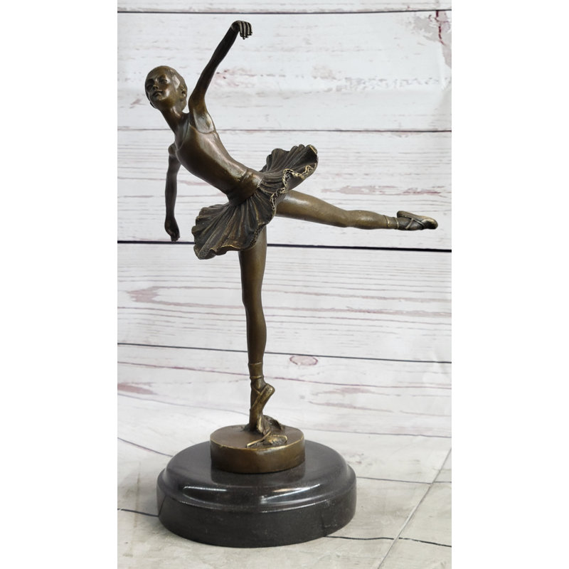 Duffina Figurines & Sculptures