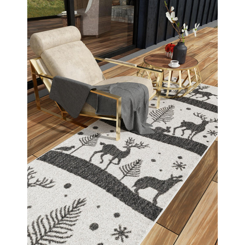 The Holiday Aisle Kareema Indoor/Outdoor Area Rug, Runner 2' x 6'1"
