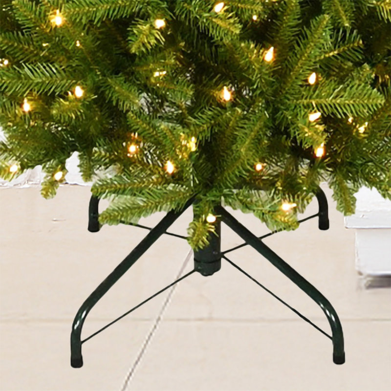 Arbre mince 7,5 pi pré-éclairé en PVC, 1188 pointes, 350 lumières UL transparentes