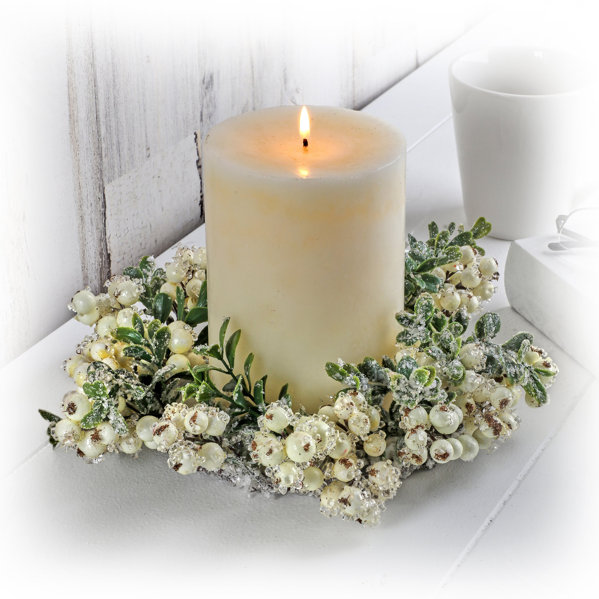 9.5'' Faux Boxwood Wreath, Frosted White