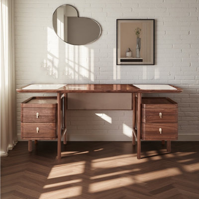 Light luxury Nordic style desk