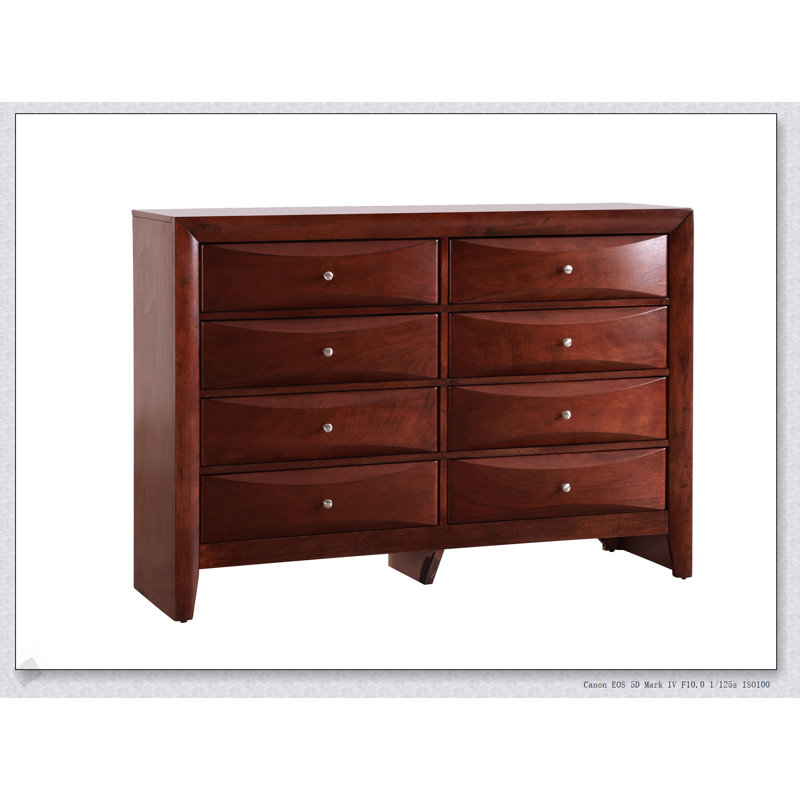 La commode moderne en cerisier Mar15 G1550-D avec tiroirs en queue d'aronde et façades biseautées élégantes en résine est parfaite pour les chambres à coucher contemporaines.