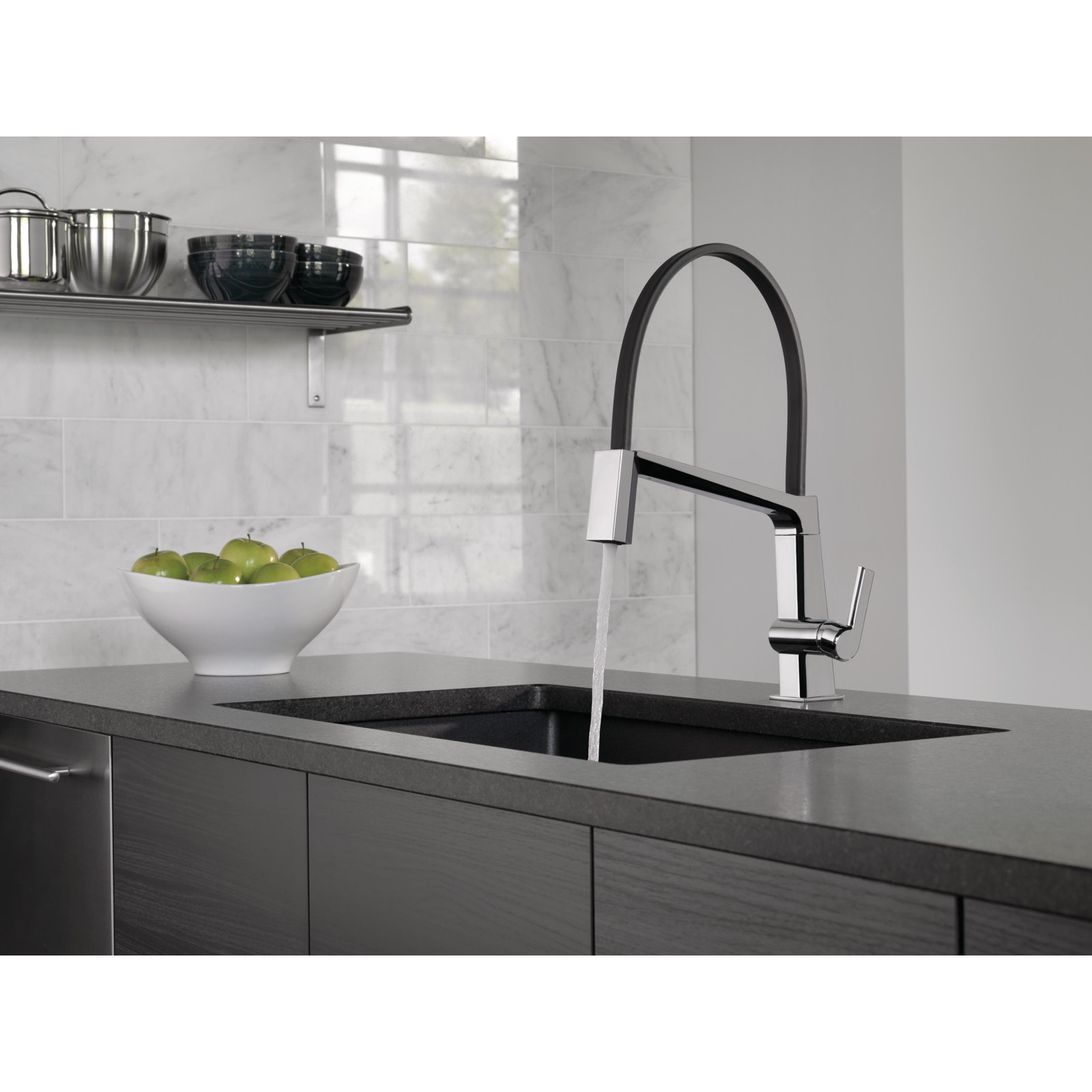 Pivotal Exposed Hose Kitchen Faucet, Chrome