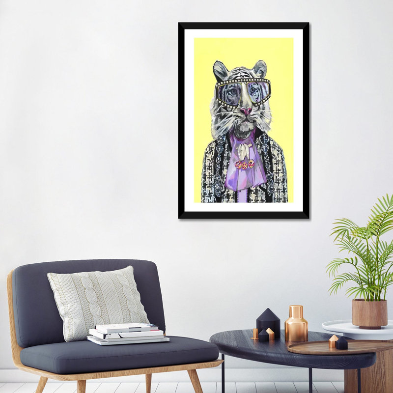 Tigre blanc par Heather Perry - imprimé, H 32 po x l 24 po x P 1 po, Papier encadré noir, Blanc