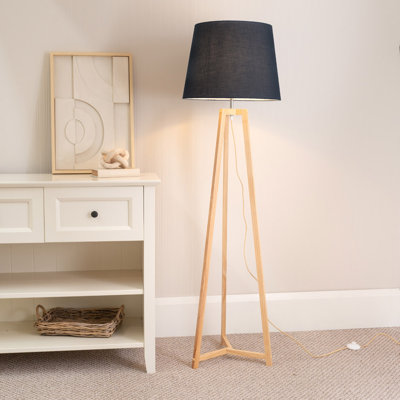 Rhavyn 158cm Natural Traditional Floor Lamp