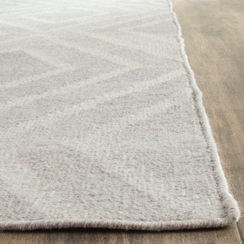 Nylah Solid Colour Wool Hand Woven Area Rug, Rectangle 122 x 183 cm