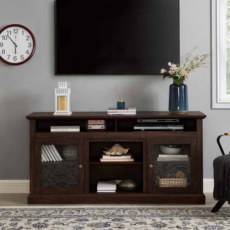 Meuble télé exquis avec tablettes et armoires, conception extensible pour un divertissement amélioré et beaucoup de rangement, idéal pour les maisons modernes.