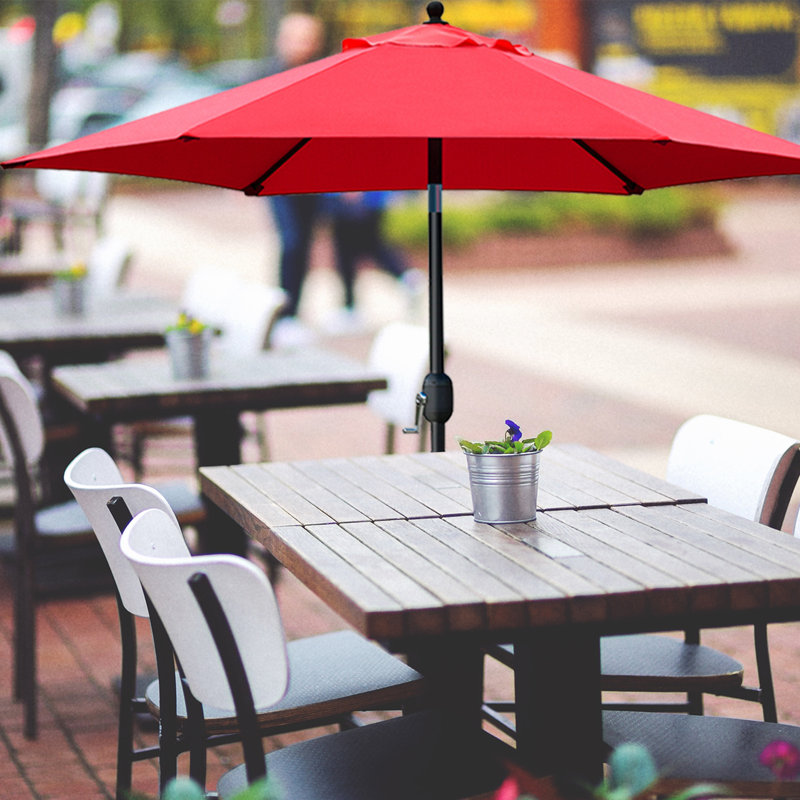 Parasol de marché inclinable 90 po Keiwarren, Rouge