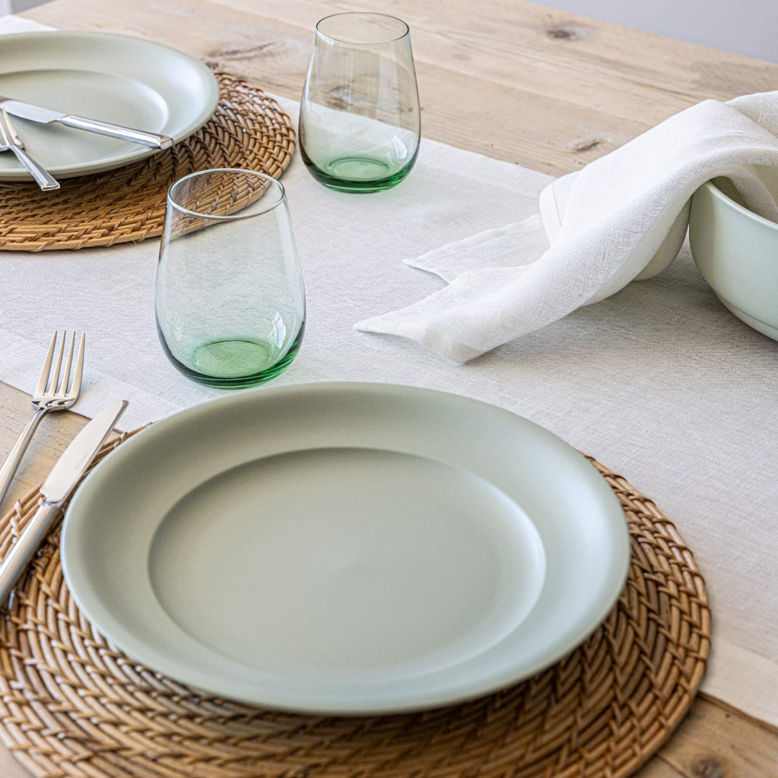 Linen Table Runnner, Ivory, 18" W x 108" L