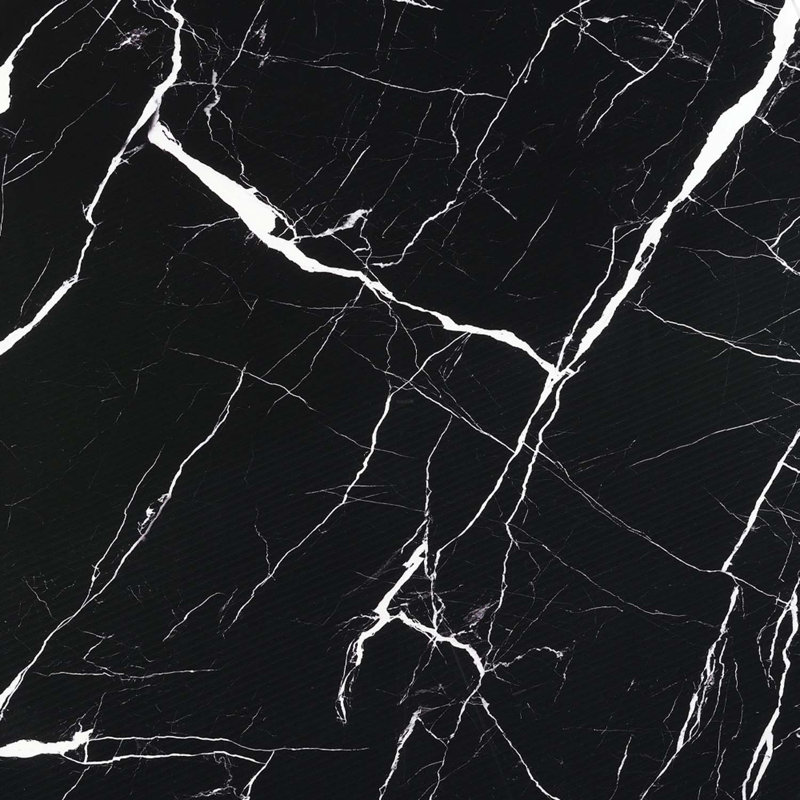 Forme octogonale, plateau en verre et noir
