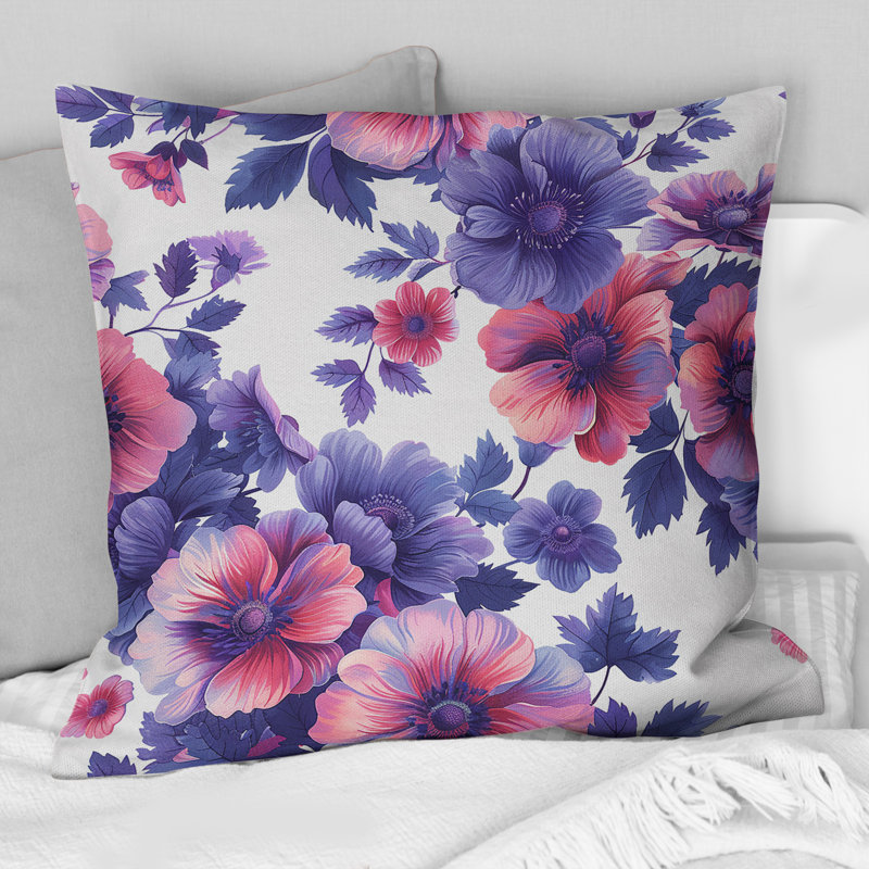 Coussin décoratif mauve et rose avec fleurs et secret, H 16 po x l 16 po
