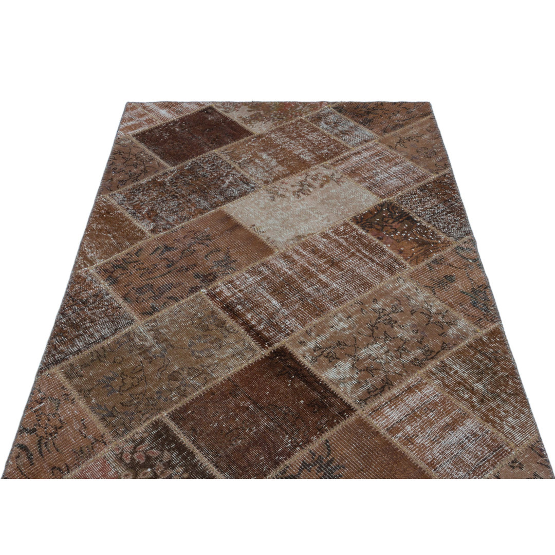 Square Mui Hand Knotted Area Rug