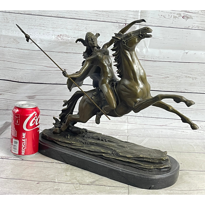 Figurines et sculptures