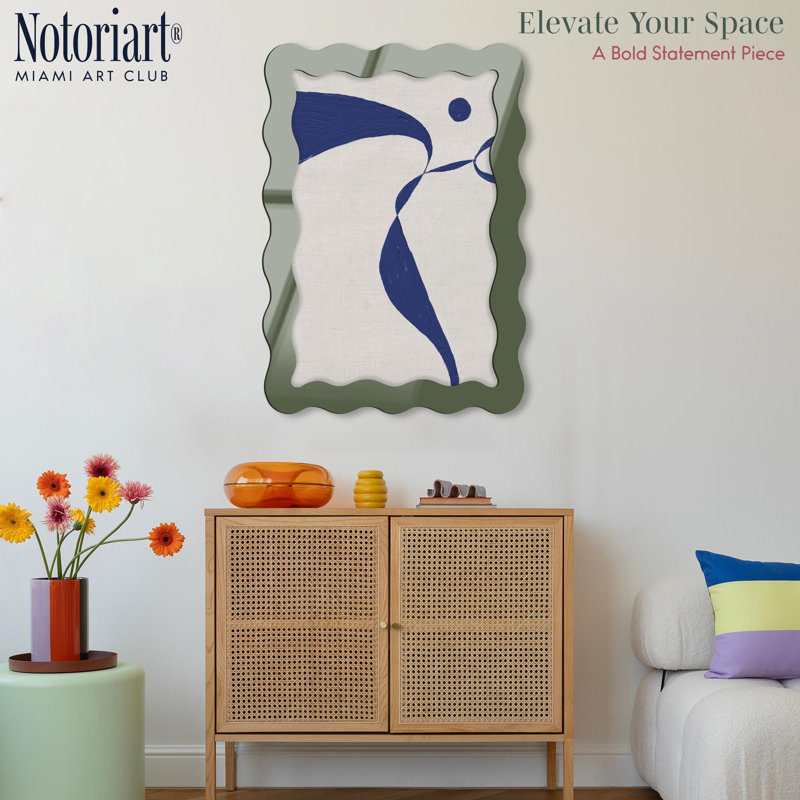 Cadre mural Moon Chassing Acrylique par NOTORIART, H 39,5 po x l 27,5 po, Ondulé, Olive