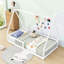 Lit simple en bois en forme de maison avec lattes et garde-corps-2081065602