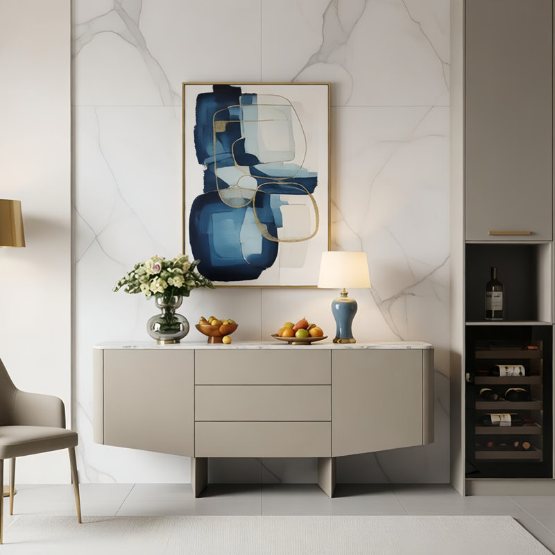 Armoire d'appoint de style italien de luxe, 35.43" H x 62.99" W x 17.72" D, Beige/Marble White