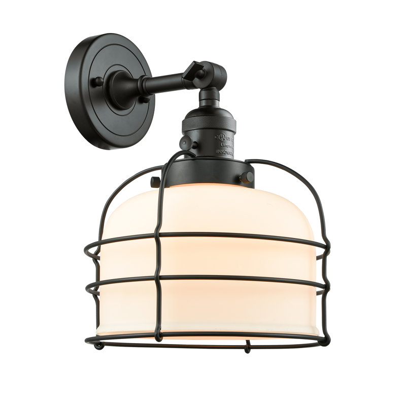 Applique murale 1 lumière 9 "Bell Cage, Boîtier blanc mat, Ampoule incandescente rétro 60 watts, Noir mat