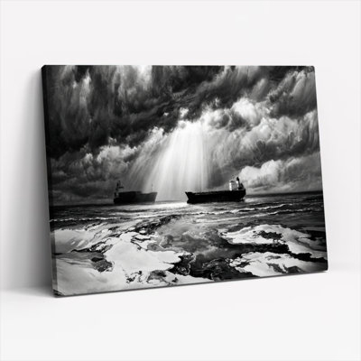 «Black and White Ocean Ships Under Dramatic Clouds», reproduction d'art sur toile tendue sur toile, ensemble de 1