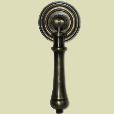 Rosette Pendant Pull
