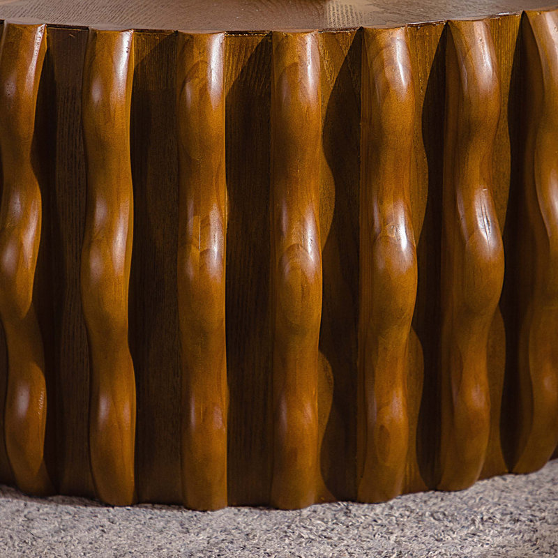 Table basse ronde moderne avec piédestal robuste