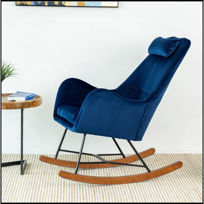 Chaise berçante en velours