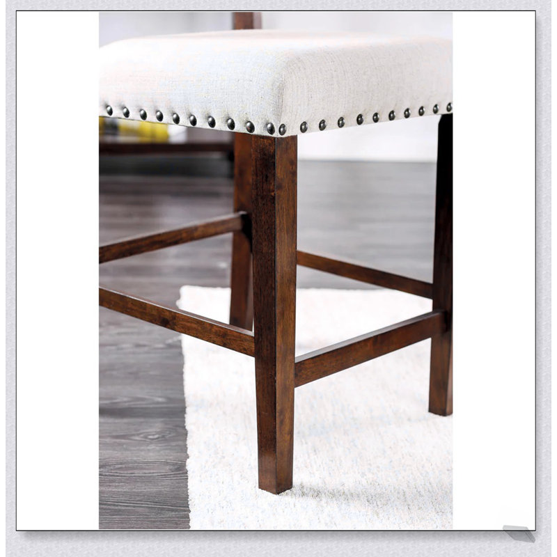 Ensemble de 2 chaises de salle à manger rembourrées en lin avec garniture cloutée, confortables et élégantes pour les intérieurs modernes et classiques