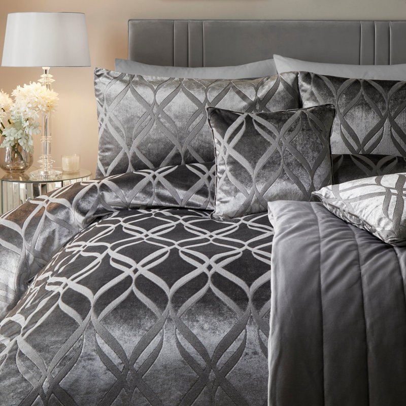 Velvet Geometric Shapes Duvet Cover Set with Pillowcases Included, Slate, Kingsize - 2 Standard Pillowcases