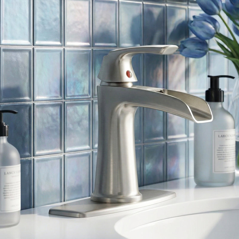 Robinet de salle de bain Waterfall, Nickel brossé