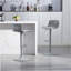Tabourets de bar modernes en cuir synthétique à hauteur de comptoir avec pivot réglable, dossier confortable et base robuste - ensemble de 2, gris-583133743