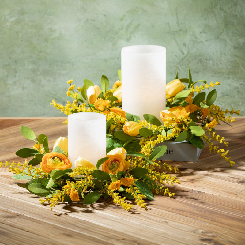 Couronne de renoncule artificielle; Jaune, L 14,5 po x H 14,5 po x P 5 po