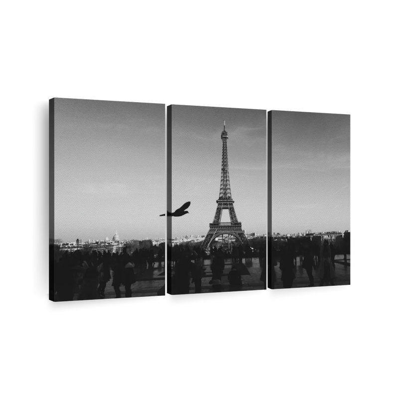 «Overcast Eiffel Tower», 3 pièces, H 36 po x l 57 po 