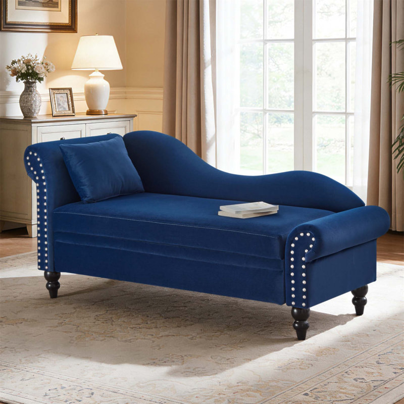 Chaise longue moderne en velours avec rangement, coussin lombaire avec accoudoir à gauche et décoration à clous pour des espaces de vie élégants