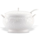 Opal Innocence Carved 3Pc Soup Tureen Set